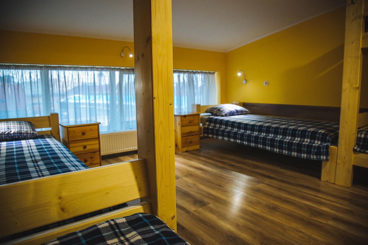 Alina Hotel & Hostel Uzjhorod Eksteriør bilde