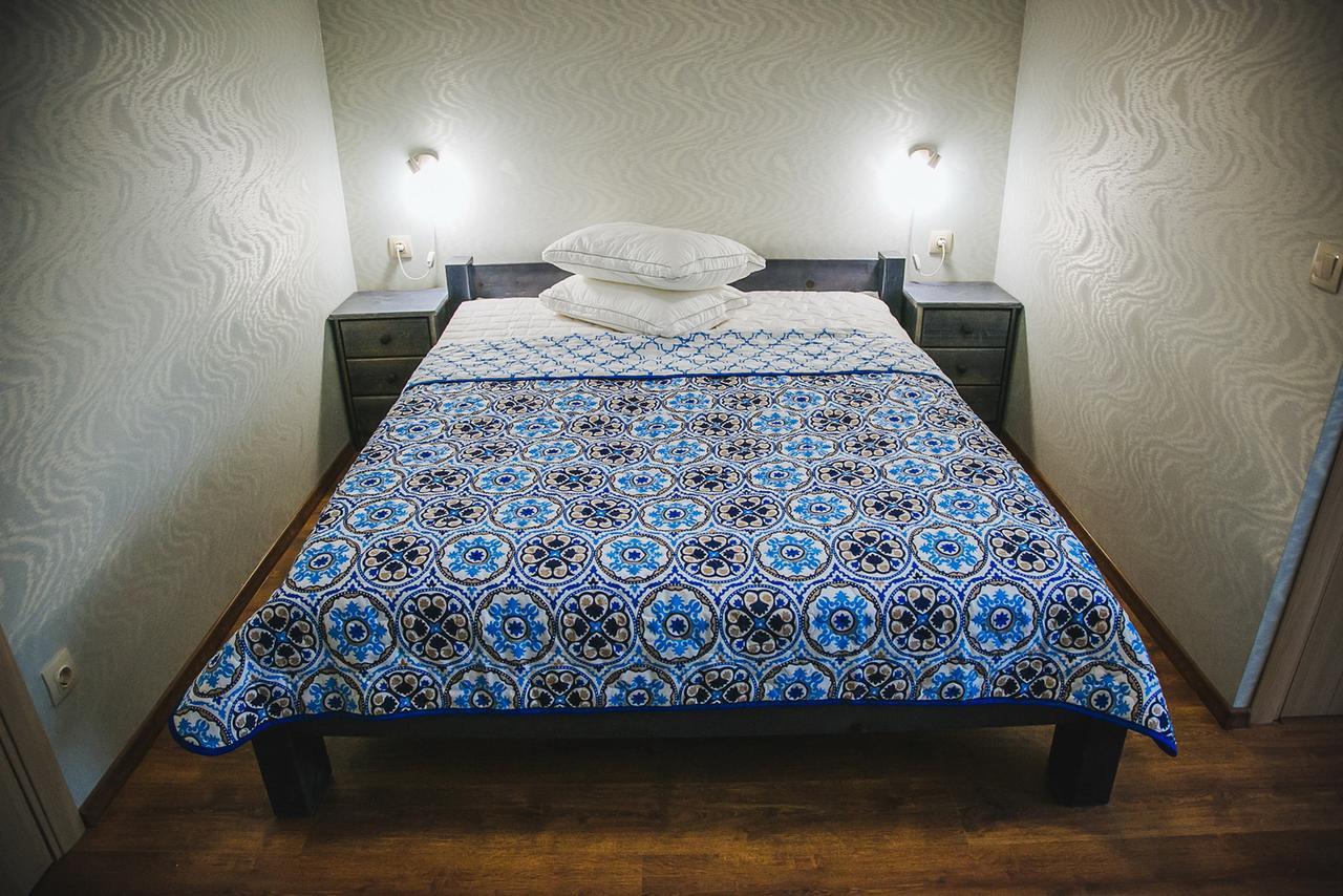 Alina Hotel & Hostel Uzjhorod Eksteriør bilde